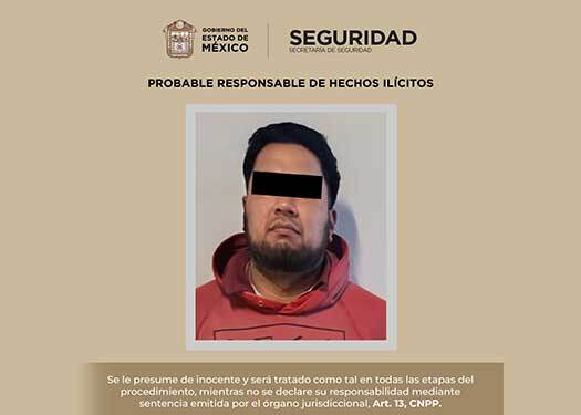 Policías detienen a hombre por violencia familiar y rescatan a su víctima, en Toluca